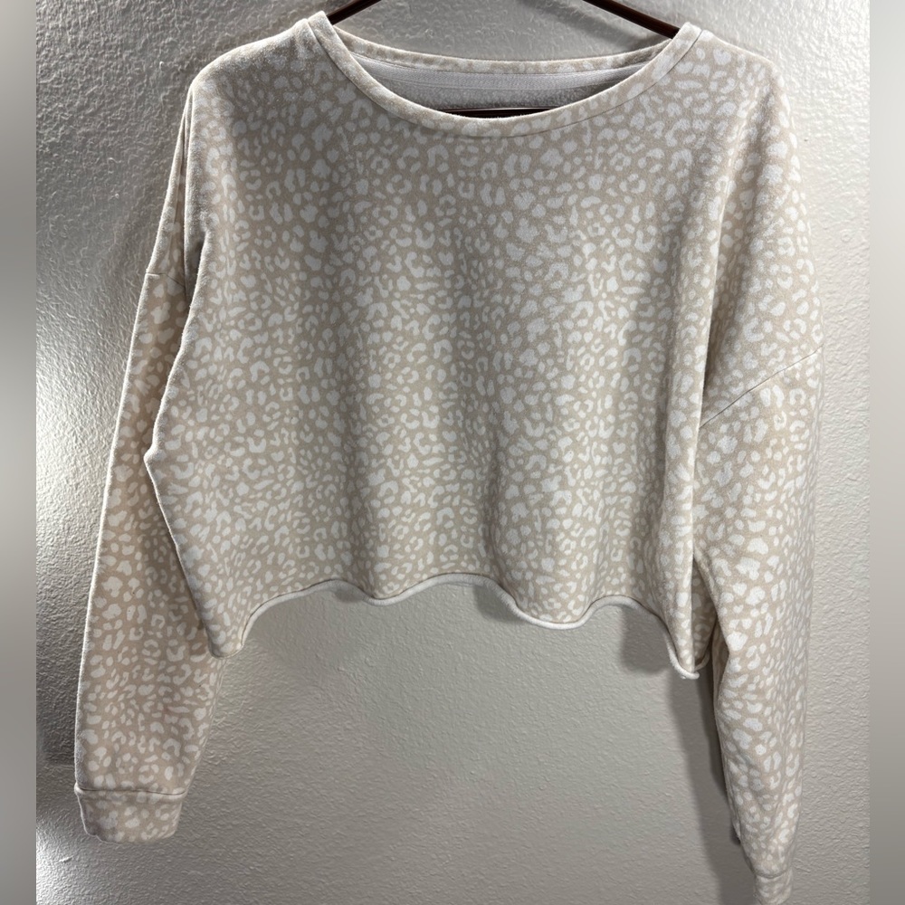 Cropped Leopard Print Sweater